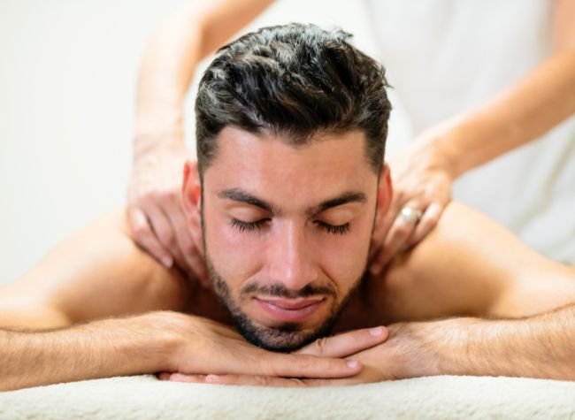 Hotel Spa Service in Mumbai – In-Room Massage Benefits