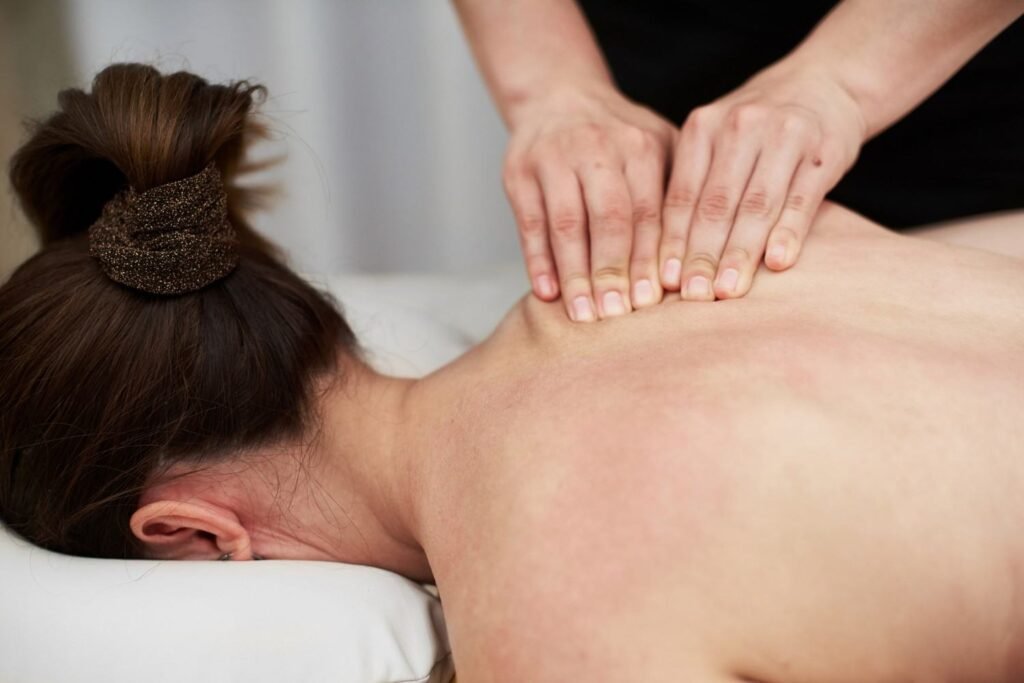 Deep Tissue Massage for Neck and Shoulders and When It Is Needed