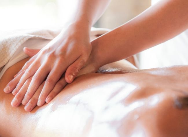 How Does Fem Spa Personalize Deep Tissue Massage in Mumbai